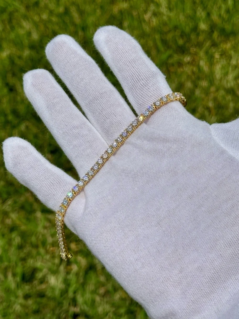 18K Gold Plated, 11.7CTW Moissanite Tennis Bracelet - Picture 3 of 7